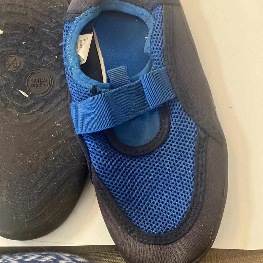 Wonder nation water shoes 13/1